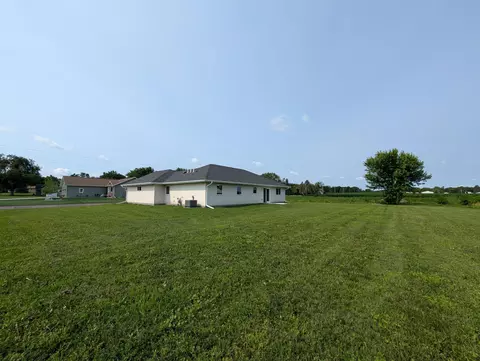 Exterior - 146 Front St, Tracy, MN 56175 photo 6 of 8