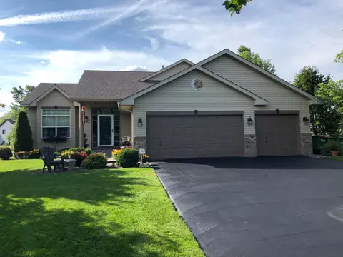 7871 Marilyn Dr, Circle Pines, MN 55014