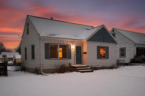 6020 Thomas Ave S, Minneapolis, MN 55410