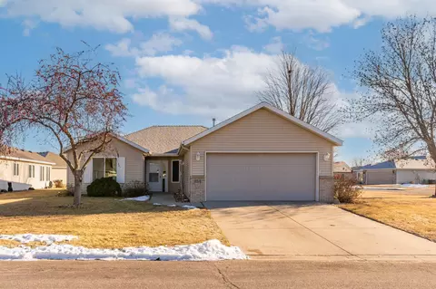 854 Willow View Ln, Waite Park, MN 56387
