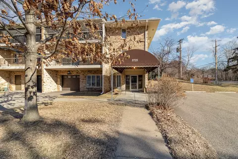 5725 Blake Rd S #103, Edina, MN 55436