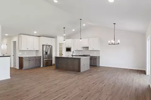 2575 Coldwater Xing, Mayer, MN 55360 photo 7