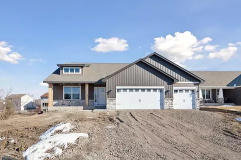 2575 Coldwater Xing, Mayer, MN 55360