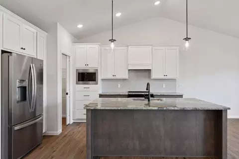 2575 Coldwater Xing, Mayer, MN 55360 photo 10