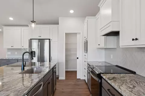 2575 Coldwater Xing, Mayer, MN 55360 photo 13