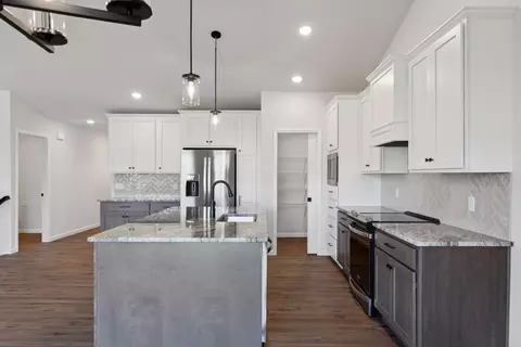 2575 Coldwater Xing, Mayer, MN 55360 photo 12