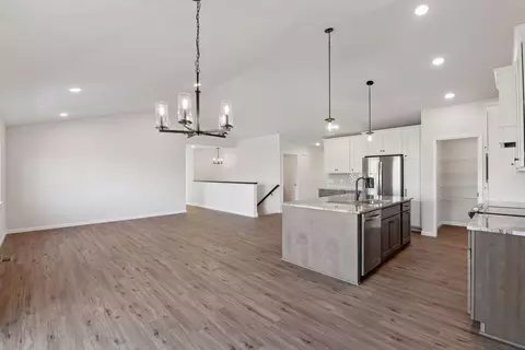 2575 Coldwater Xing, Mayer, MN 55360 photo 17