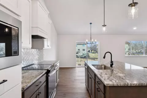 2575 Coldwater Xing, Mayer, MN 55360 photo 14
