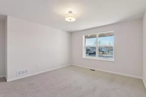 2575 Coldwater Xing, Mayer, MN 55360 photo 19