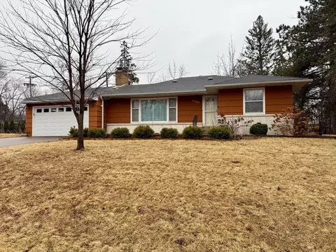 11203 Oakvale Rd N, Minnetonka, MN 55305