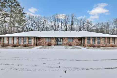 30135 Olinda Trl, Lindstrom, MN 55045