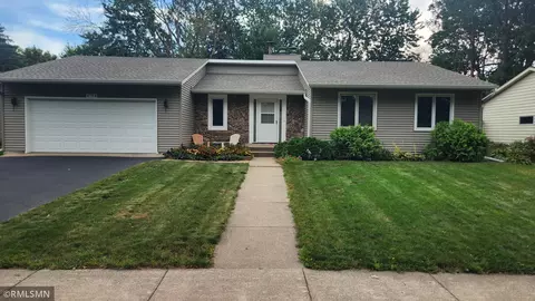 4764 Laura Ln, Shoreview, MN 55126