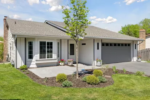 13310 Pepperwood Ln, Minnetonka, MN 55305