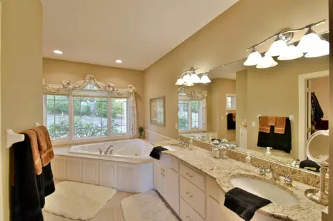 8055 Davis St, Loretto, MN 55357 photo 23