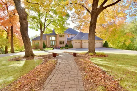 8055 Davis St, Loretto, MN 55357