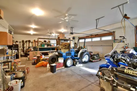 8055 Davis St, Loretto, MN 55357 photo 59