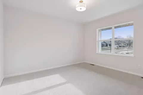 971 Vine Cir, Jordan, MN 55352 photo 25