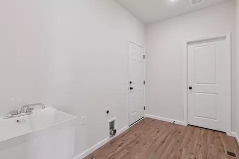 971 Vine Cir, Jordan, MN 55352 photo 27