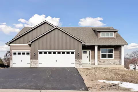 971 Vine Cir, Jordan, MN 55352 photo 2