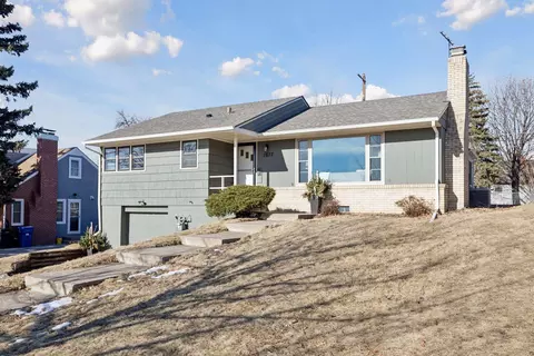 1677 Montreal Ave, Saint Paul, MN 55116