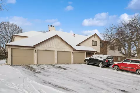 4233 Magnolia Ln N, Plymouth, MN 55441