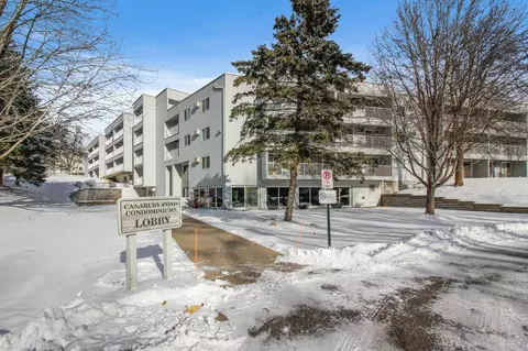 175 County Road B2 E #325, Little Canada, MN 55117