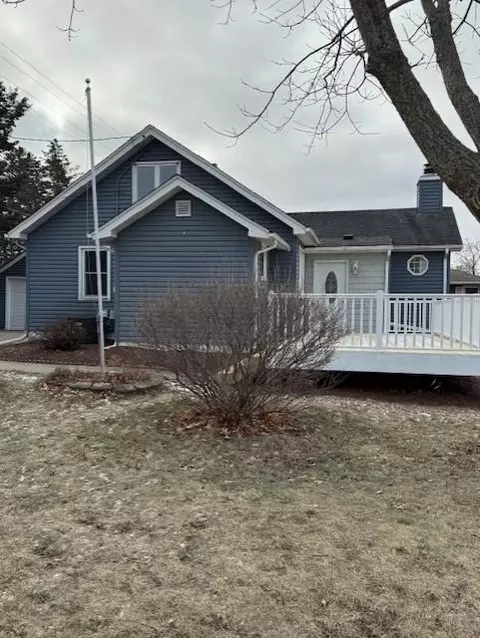 1806 9th St NE, Rochester, MN 55906