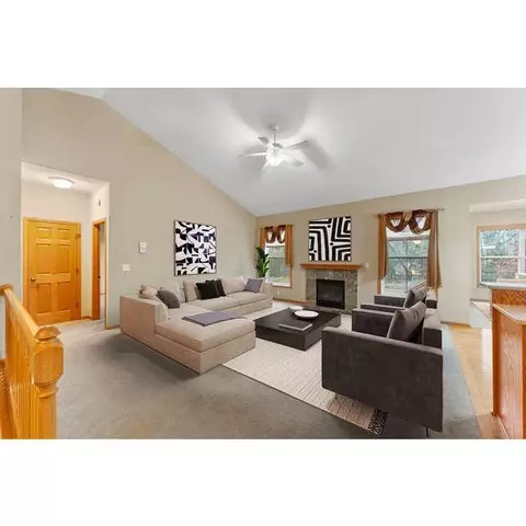 4924 384th Trl, North Branch, MN 55056