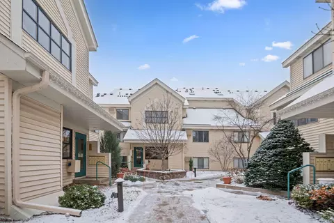 7631 Edinborough Way #5314, Edina, MN 55435