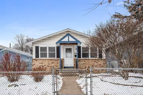 706 Madison St NE, Minneapolis, MN 55413