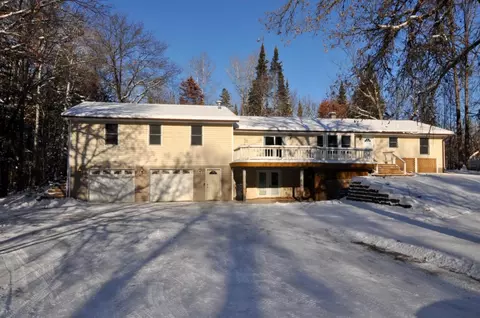 711 Rolling Hills Dr NW, Bemidji, MN 56601