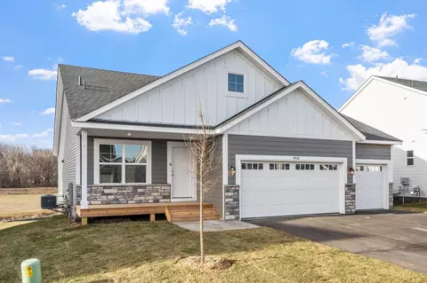 4704 6th St NE, Saint Cloud, MN 56304