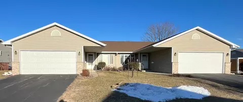 2222 Fisher Ct NW, Rochester, MN 55901