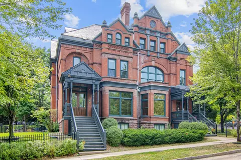 223 Eagle Pkwy #1, Saint Paul, MN 55102