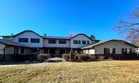 4295 Centerville Rd, Vadnais Heights, MN 55127
