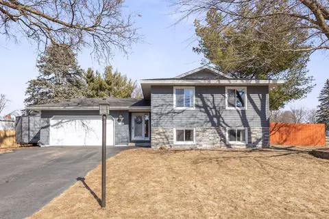7187 166th Ct, Rosemount, MN 55068