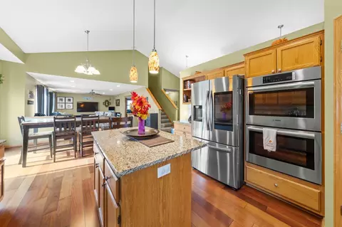 13691 Birnamwood Trl, Rosemount, MN 55068