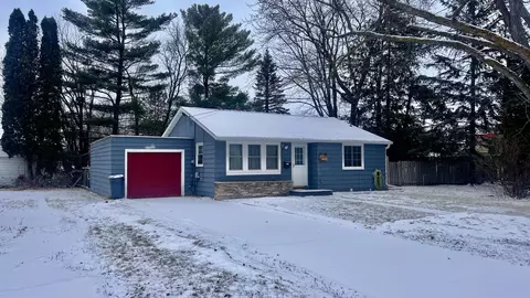 115 Riverside Ave, Park Rapids, MN 56470