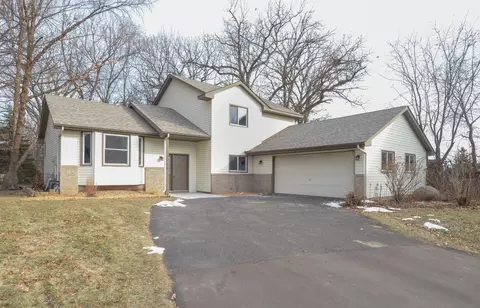 7086 46th Street Cir N, Oakdale, MN 55128