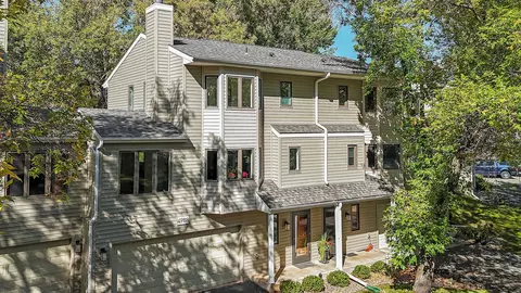 4988 W End Ln, Minnetonka, MN 55345