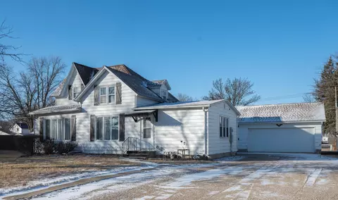 122 S Manyaska St, Sherburn, MN 56171