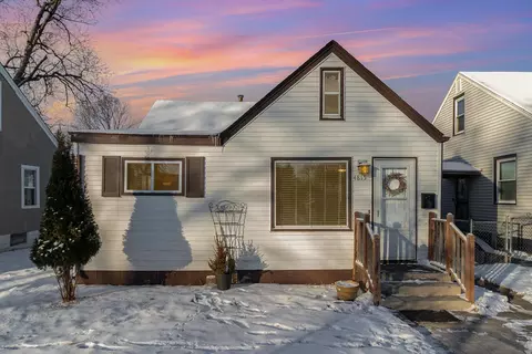 4815 Dupont Ave N, Minneapolis, MN 55430