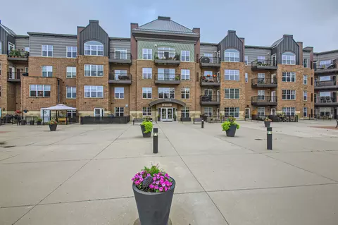 1800 Graham Ave #415, Saint Paul, MN 55116