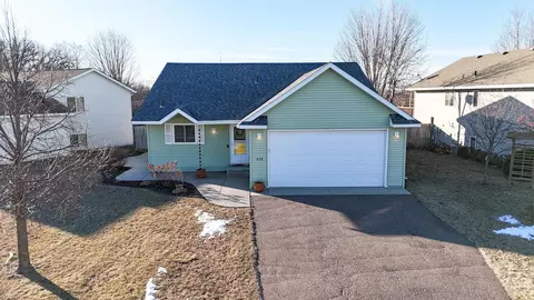 839 Sierra Ln, Saint Cloud, MN 56303