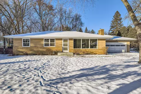 14720 Gleason Lake Dr, Plymouth, MN 55447