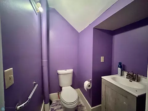 Bath - 110 1st St E, Hunter, ND 58048 photo 5 of 7