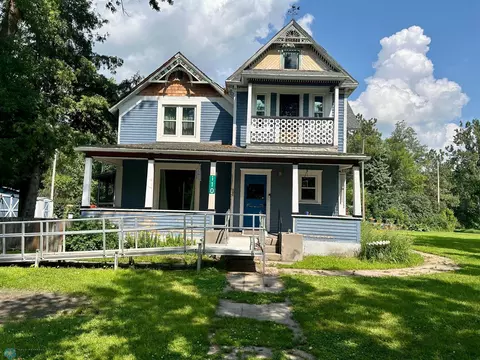 110 1st St E, Hunter, ND 58048
