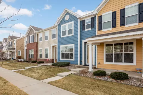 8409 Jonquil Ln N, Maple Grove, MN 55369