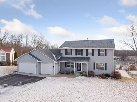 955 Sunny Ridge Dr, Carver, MN 55315