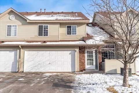 2332 Oakridge Cir, Hudson, WI 54016
